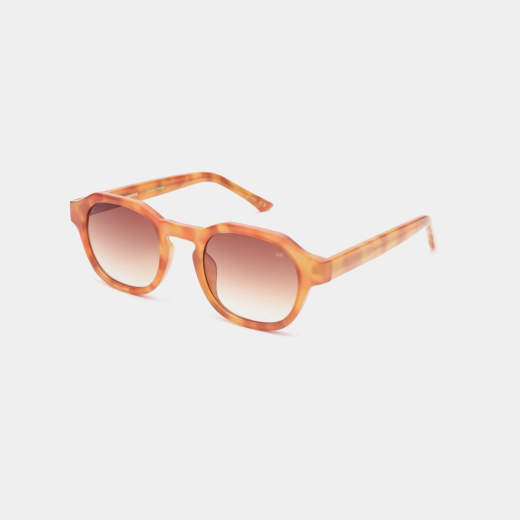 A.Kjærbede | Zan Burnt Amber Sunglasses